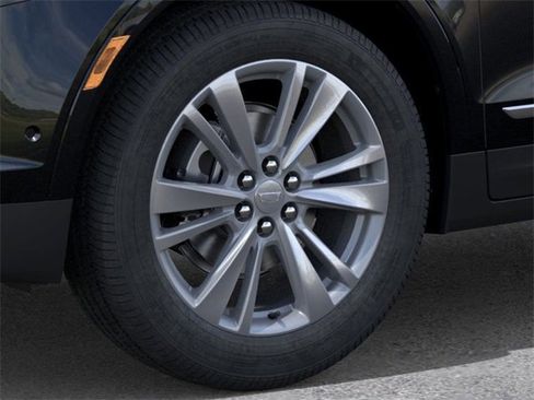 New 2026 Cadillac XT5 Premium Luxury w/ LPO, Floor Liner Package AWD/4WD image 9