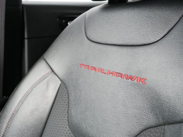 Used 2024 Jeep Compass Trailhawk AWD/4WD image 37