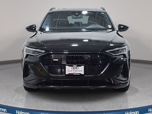 Used 2023 Audi e-tron Chronos w/ Chronos Package image 3