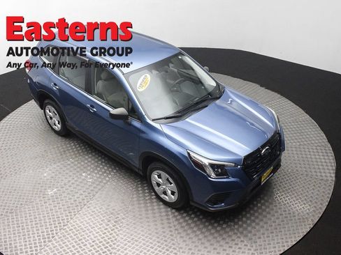 Used 2023 Subaru Forester AWD/4WD image 3