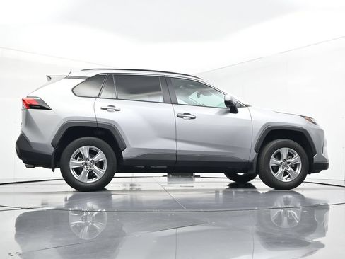 Used 2023 Toyota RAV4 XLE AWD/4WD image 33