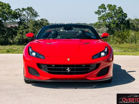 Used 2020 Ferrari Portofino RWD image 9