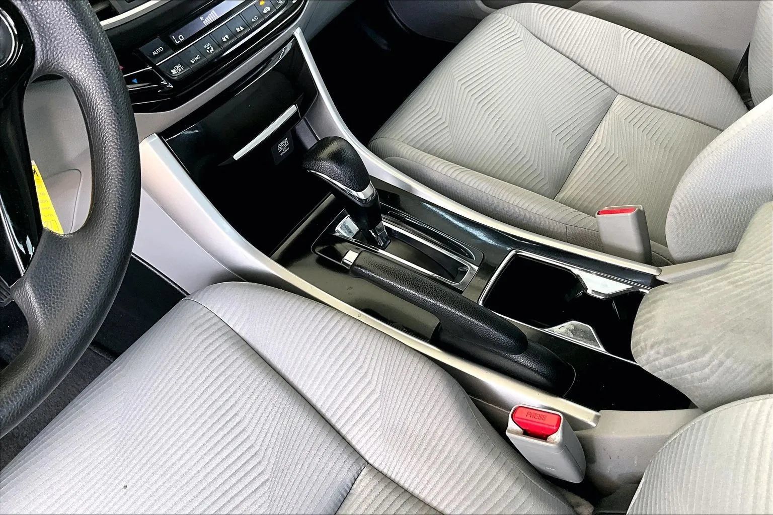 Used 2016 Honda Accord LX image 15