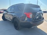 Used 2023 Ford Explorer XLT w/ Equipment Group 202A image 5