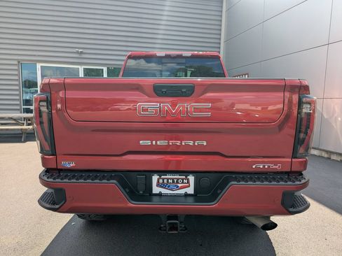 Used 2024 GMC Sierra 2500 AT4 w/ AT4 Premium Plus Package AWD/4WD image 4