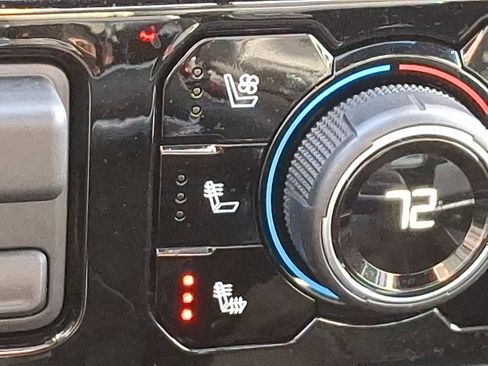 Used 2023 Chevrolet Silverado 1500 ZR2 image 24