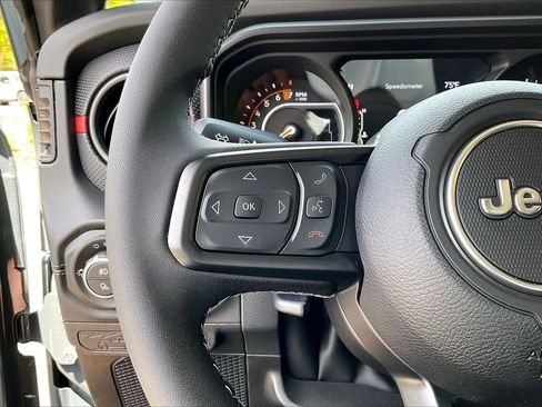 New 2026 Jeep Gladiator Rubicon AWD/4WD image 26