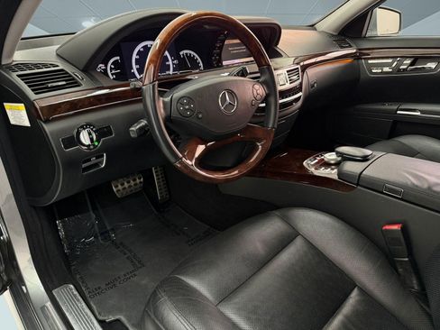 Used 2011 Mercedes-Benz S 550 image 4