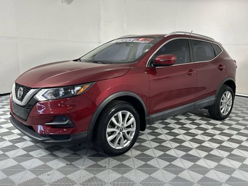 Used 2020 Nissan Rogue Sport SV FWD image 4