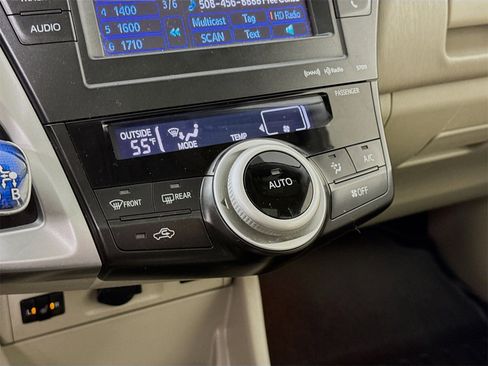 Used 2012 Toyota Prius V Five image 13