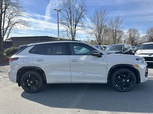 New 2026 Volkswagen Tiguan SE R-Line image 6