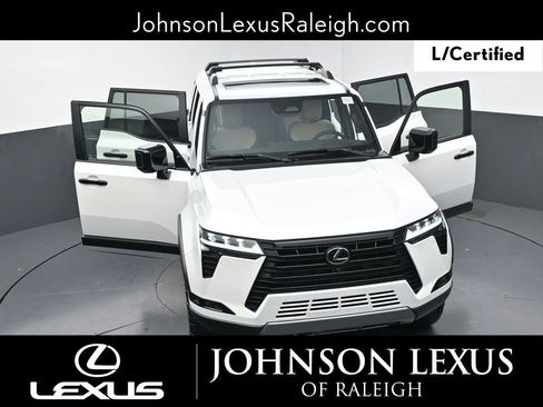 Used 2025 Lexus GX 550 image 34