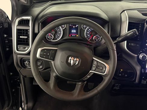 Used 2025 RAM 2500 Big Horn AWD/4WD image 32