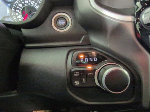 Certified 2024 RAM 2500 Big Horn w/ Night Edition AWD/4WD image 23