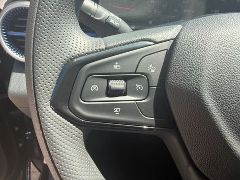Used 2026 Chevrolet Trax LS w/ LS Convenience Package FWD image 15