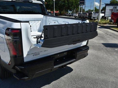 New 2026 GMC Sierra EV Elevation image 12