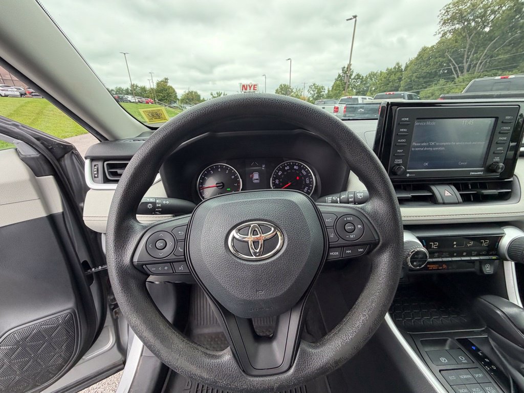 Used 2022 Toyota RAV4 XLE AWD/4WD image 26