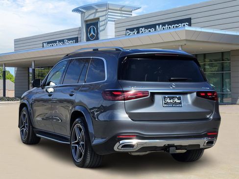 Certified 2025 Mercedes-Benz GLS 450 4MATIC image 4