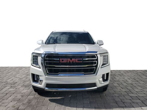 Used 2021 GMC Yukon SLT w/ SLT Premium Package RWD image 2