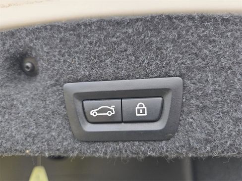 Used 2011 BMW 528i Sedan image 20