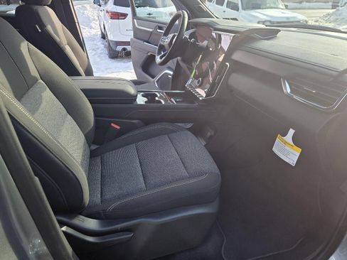 New 2025 GMC Acadia Elevation AWD/4WD image 40