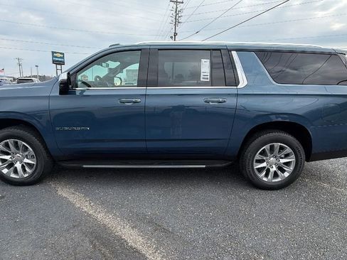 New 2026 Chevrolet Suburban Premier w/ Sun And Tow Package image 8