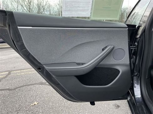 Used 2025 Tesla Model 3 Long Range image 16