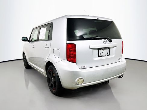 Used 2008 Scion xB Base image 8