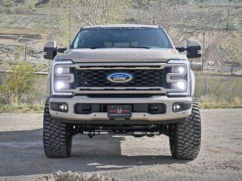 New 2026 Ford F250 Lariat w/ Black Appearance Package AWD/4WD image 6
