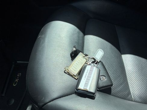 Used 2025 MAZDA CX-5 AWD 2.5 S w/ Select Package image 18