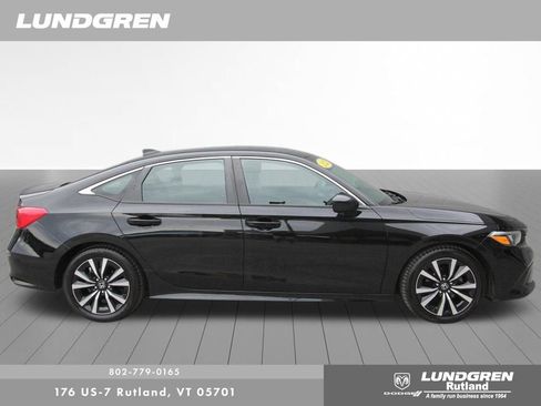 Used 2022 Honda Civic EX image 2