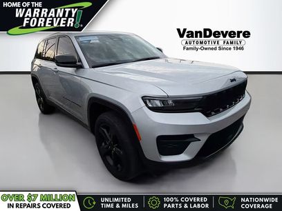 Used 2023 Jeep Grand Cherokee Altitude