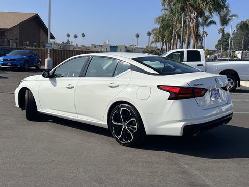 Used 2023 Nissan Altima 2.5 SR image 3