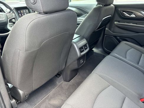 Certified 2022 GMC Terrain SLE w/ Driver Convenience Package AWD/4WD image 28