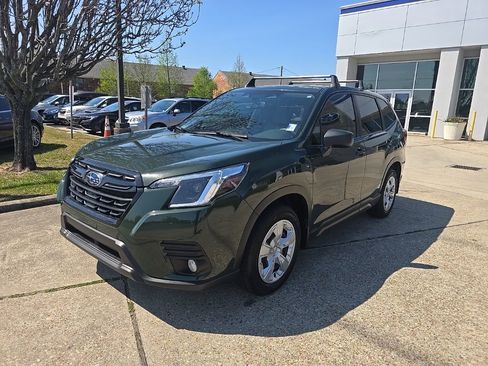 Used 2023 Subaru Forester AWD/4WD image 11