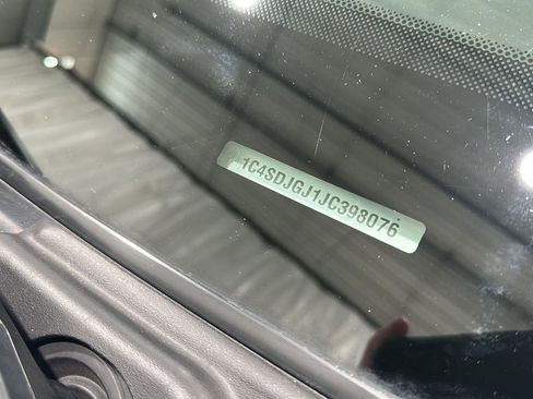 Used 2018 Dodge Durango SRT w/ SRT Interior Appearance Group image 32