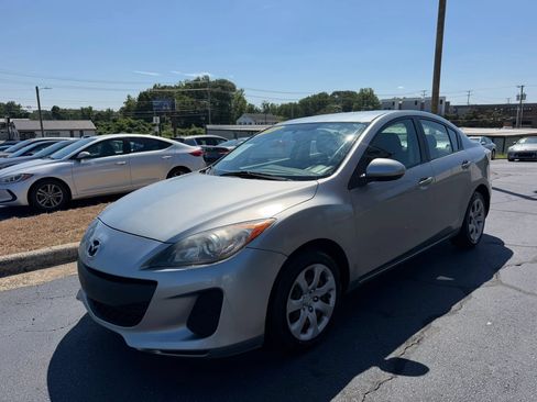 Used 2012 MAZDA MAZDA3 i Sport FWD image 3