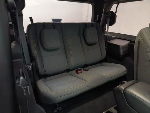 Used 2025 Jeep Wrangler Sport AWD/4WD image 29