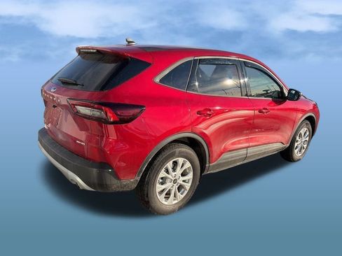 Certified 2025 Ford Escape Active w/ Cold Weather Package image 8