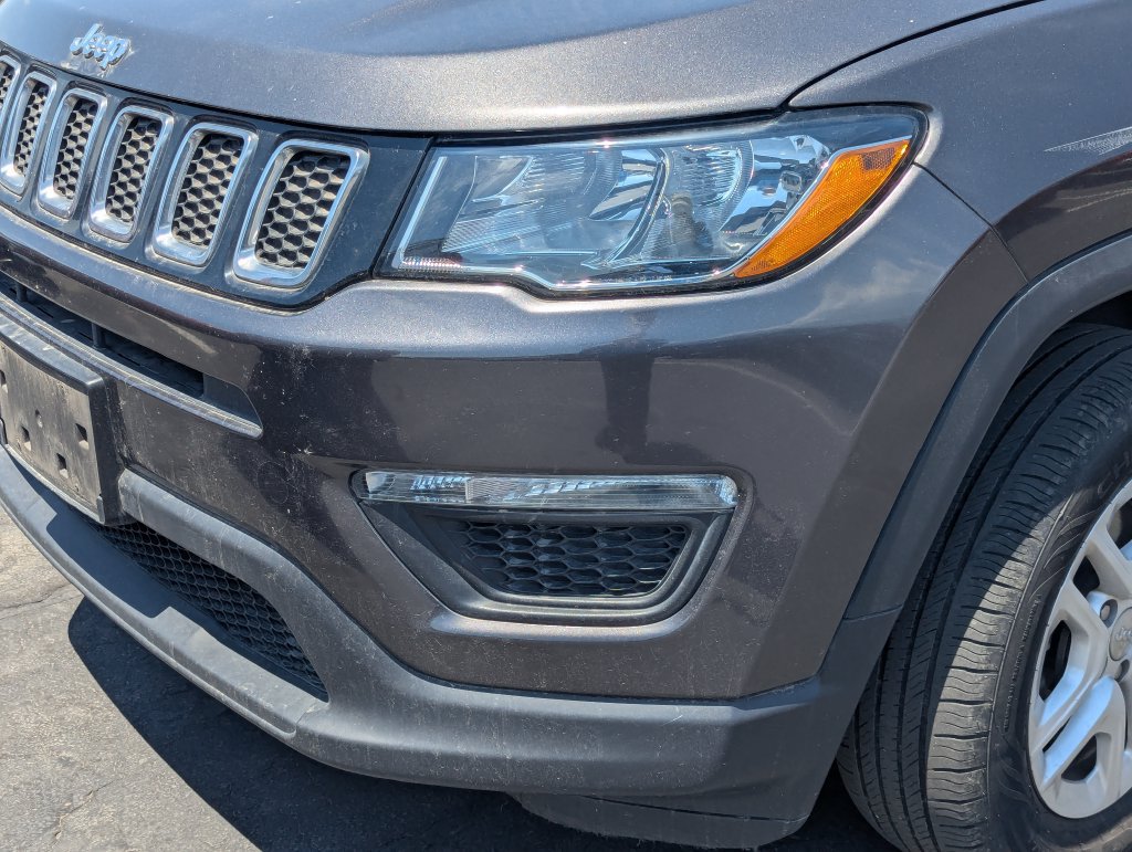 Used 2018 Jeep Compass Sport AWD/4WD image 9