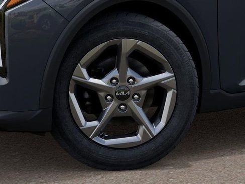 New 2026 Kia K4 LXS image 9