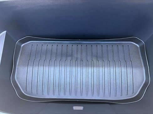 Used 2022 Tesla Model Y Performance AWD/4WD image 32