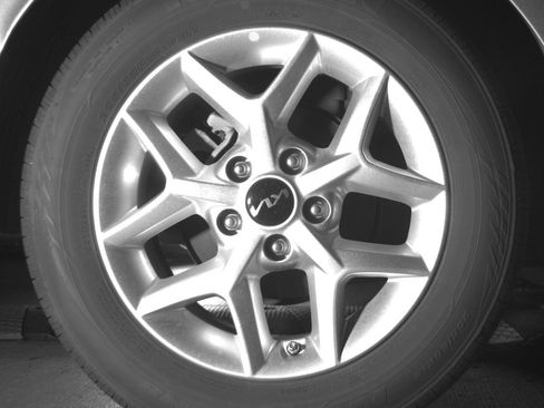 Used 2025 Kia Soul LX w/ LX Technology Package FWD image 18