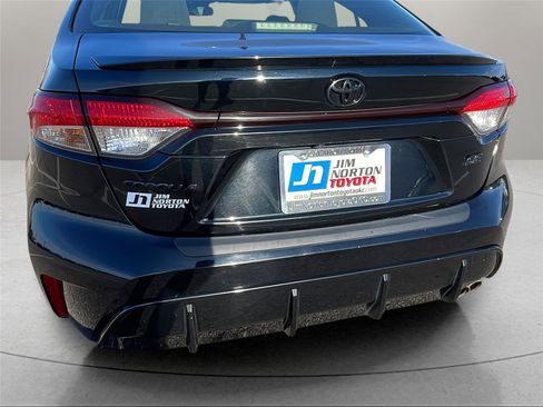 Used 2024 Toyota Corolla SE image 12