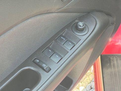 Used 2012 Ford Fusion SE FWD image 16