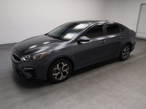 Used 2021 Kia Forte LXS FWD image 2