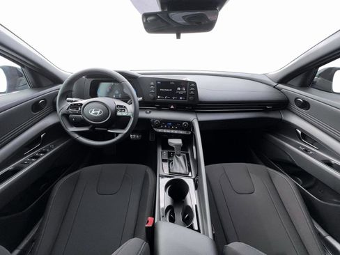 New 2026 Hyundai Elantra SEL Sport image 13