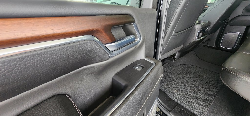 Used 2024 GMC Sierra 2500 Denali AWD/4WD image 18