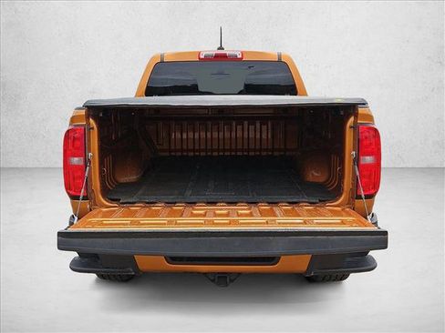 Used 2017 Chevrolet Colorado LT AWD/4WD image 12