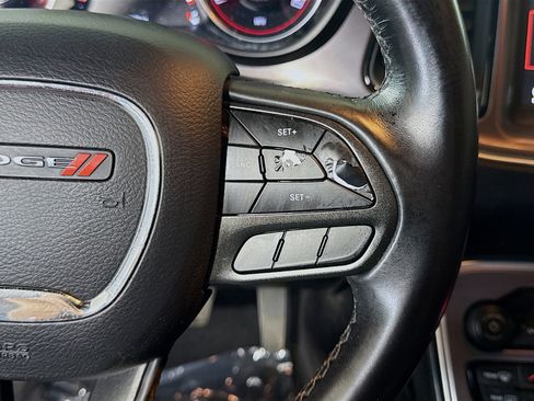 Used 2022 Dodge Challenger SXT RWD image 15